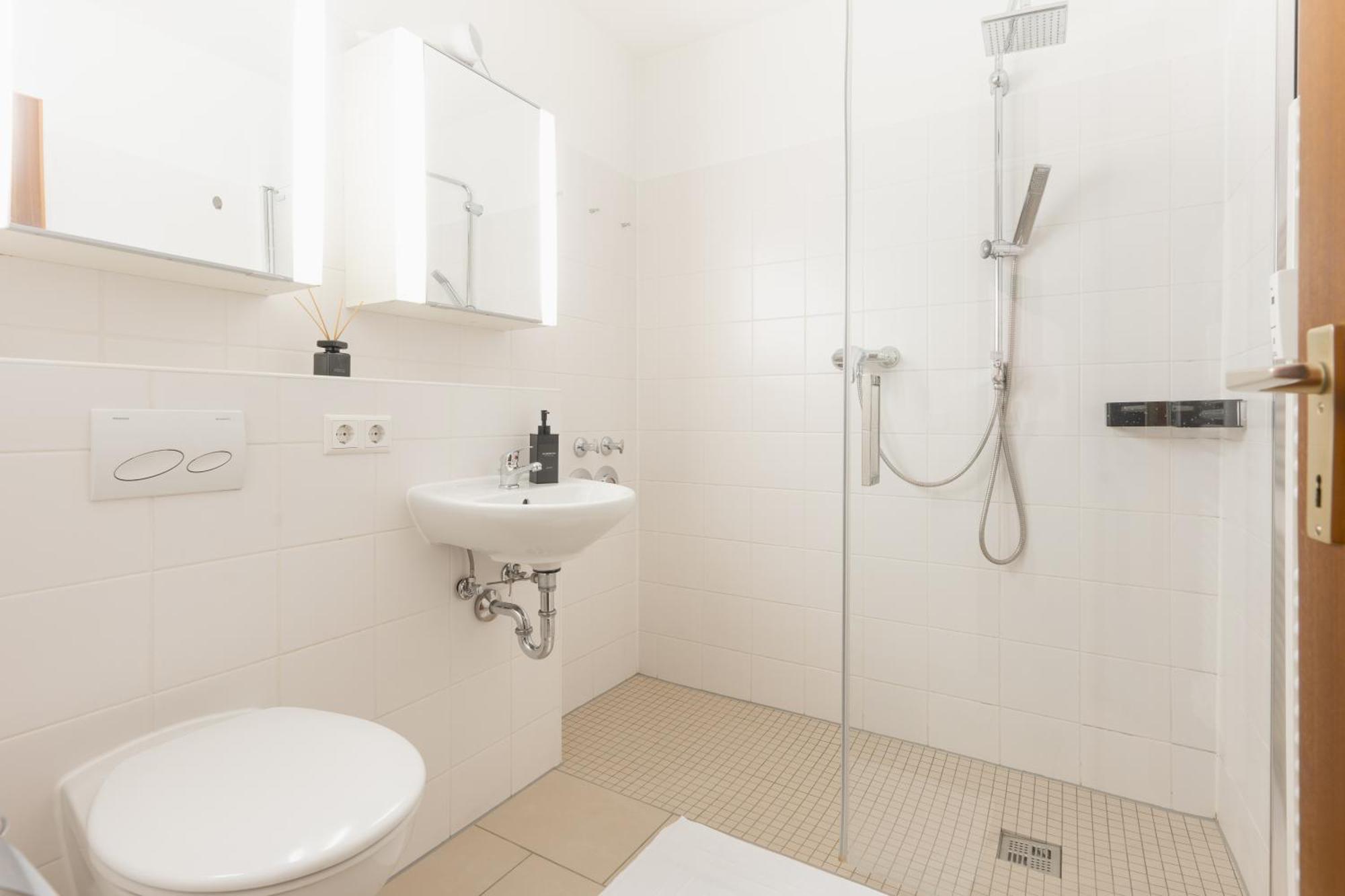 Seeblick-Oase Istayunixi Seenaehe-Sauna-Balkon-Netflix-Parkplatz Онинген Екстериор снимка